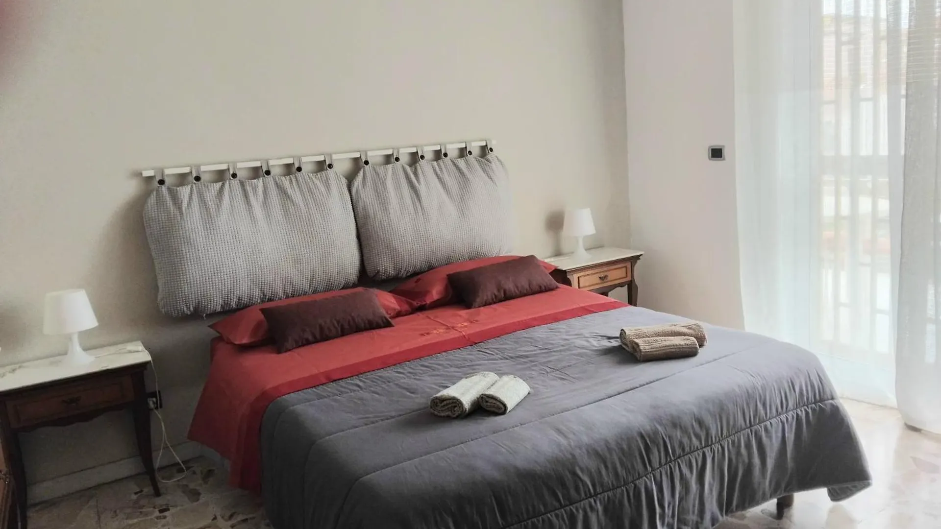 Vittoria Apartment 4 Posti Letto Parcheggio Libero Catania 0*,  Italy